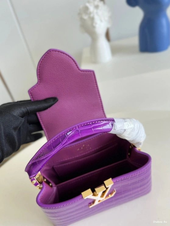 MINI LOUIS CAPUCINES VUITTON 0816